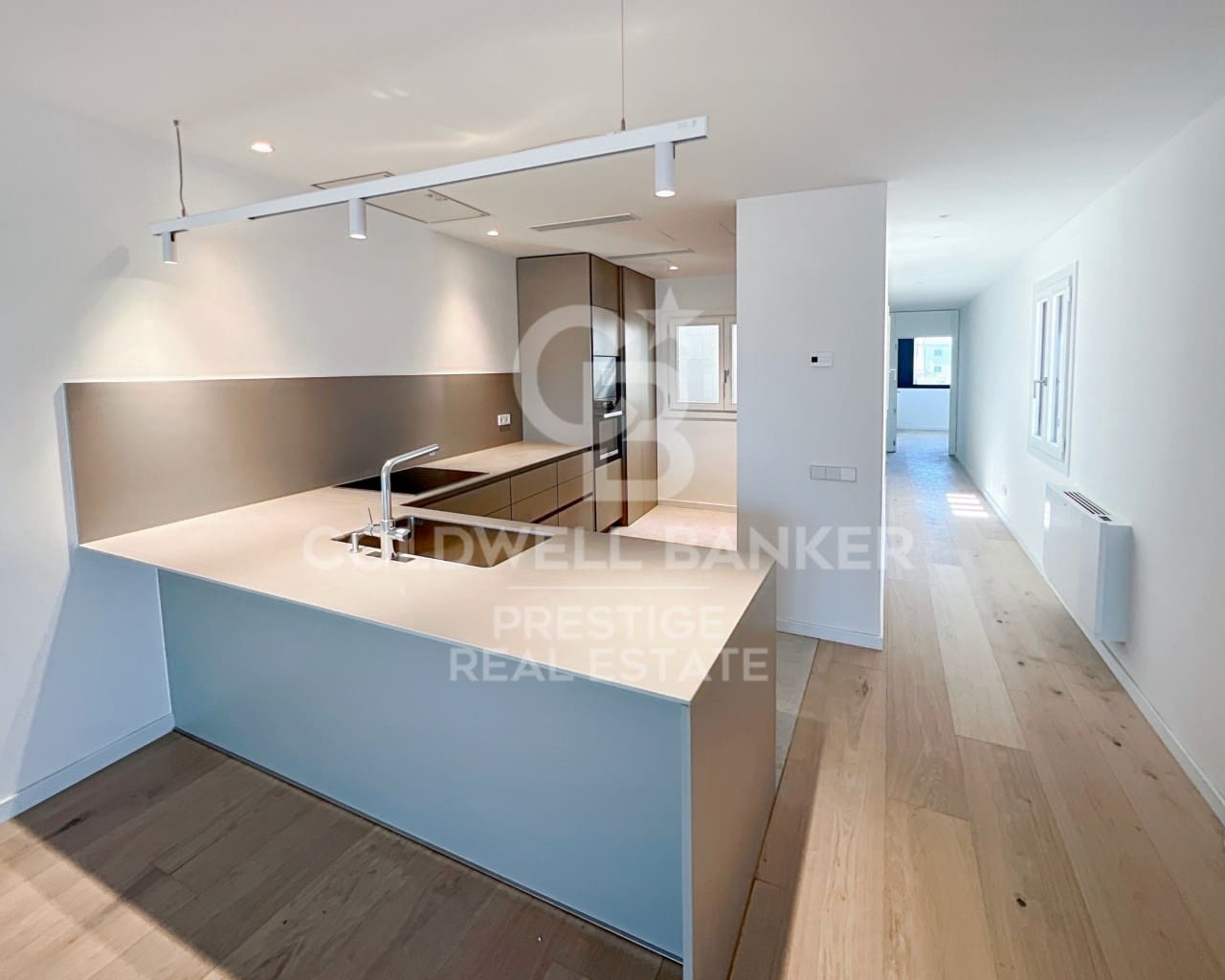 2 bedroom Penthouse for sale in Barcelona city - € 2,150,000 (Ref: 9695245)