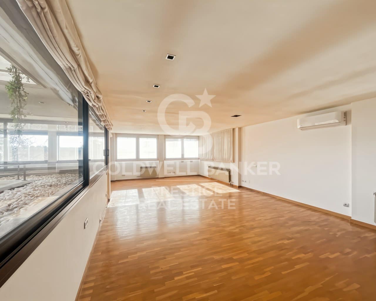 3 bedroom Flat for rent in Esplugues de Llobregat with pool garage - € 3,700 (Ref: 9698761)