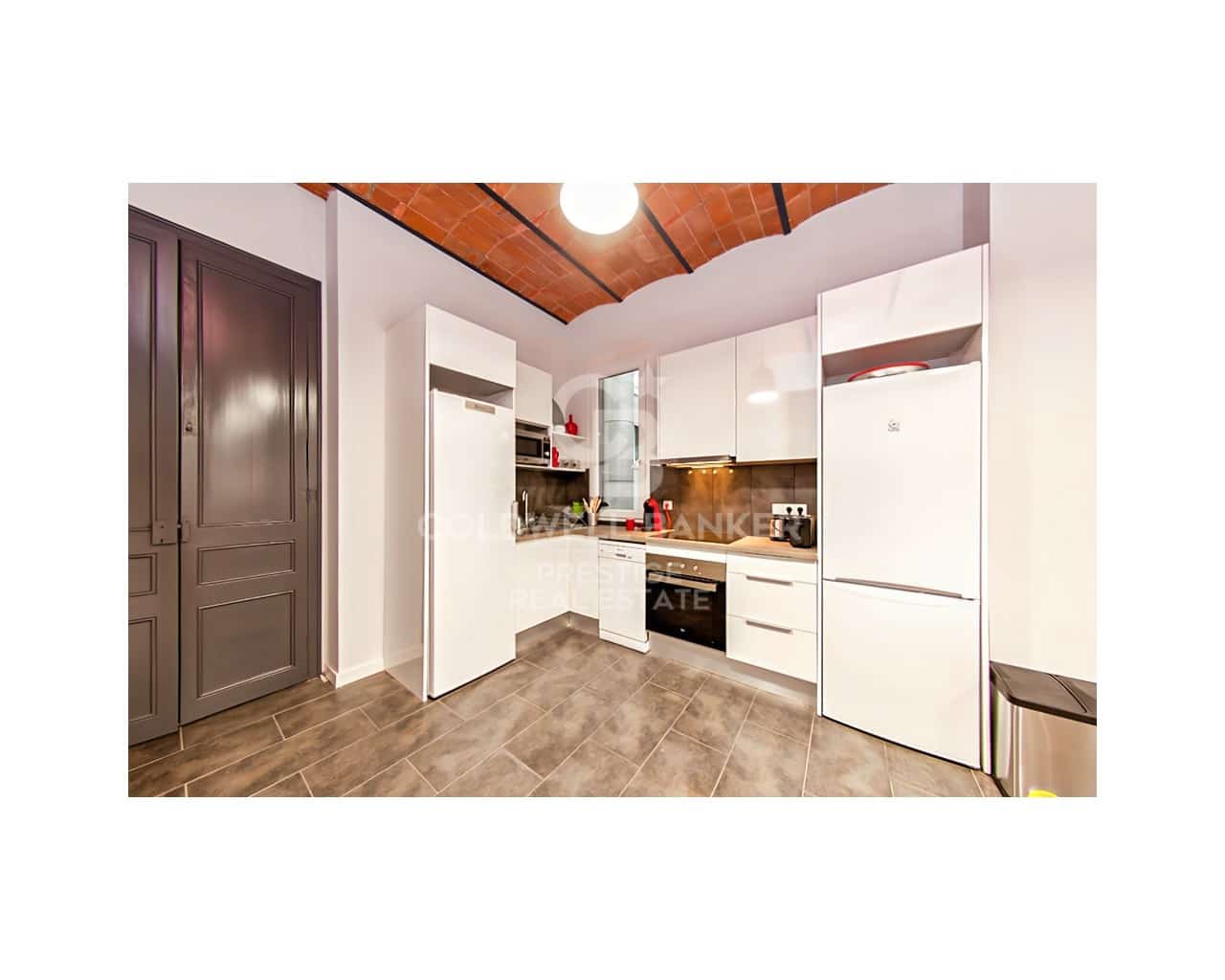 5 bedroom Flat for sale in Barcelona city - € 815,000 (Ref: 9698762)