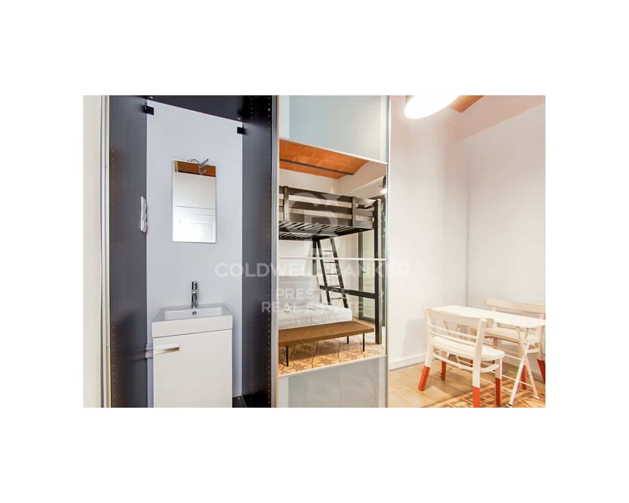 5 bedroom Flat for sale in Barcelona city - € 815,000 (Ref: 9698762)