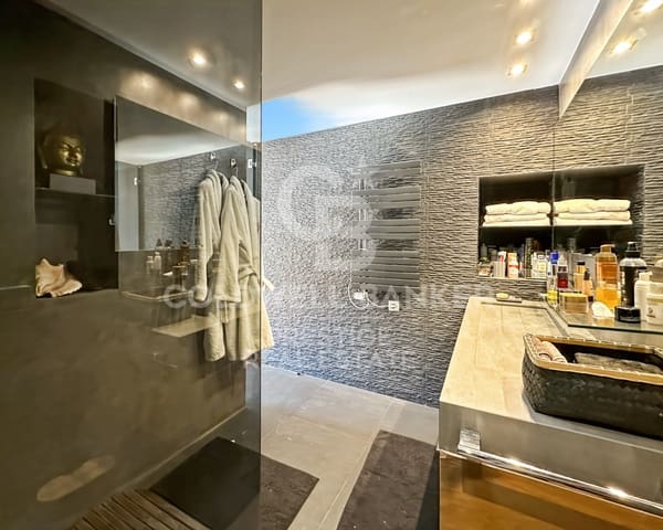 2 slaapkamer Penthouse te koop in El Raval, Barcelona stad - € 699.000 (Ref: 9698763)