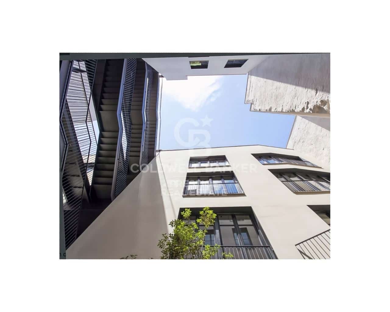 2 bedroom Penthouse for sale in Barcelona city with pool garage - € 1,860,000 (Ref: 9698764)