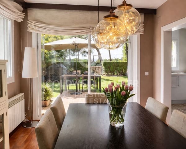 3 soveværelse Semi-Rækkehus til salg i Sant Pol de Mar med swimmingpool garage - € 780.000 (Ref: 9698765)