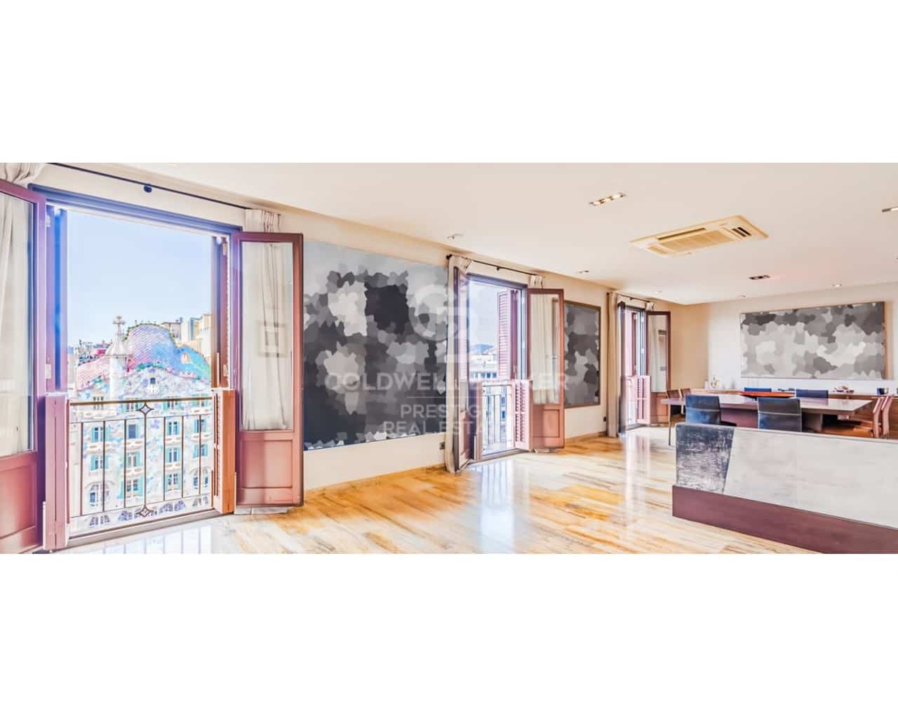 3 bedroom Flat for sale in Barcelona city with garage - € 3,500,000 (Ref: 9711901)