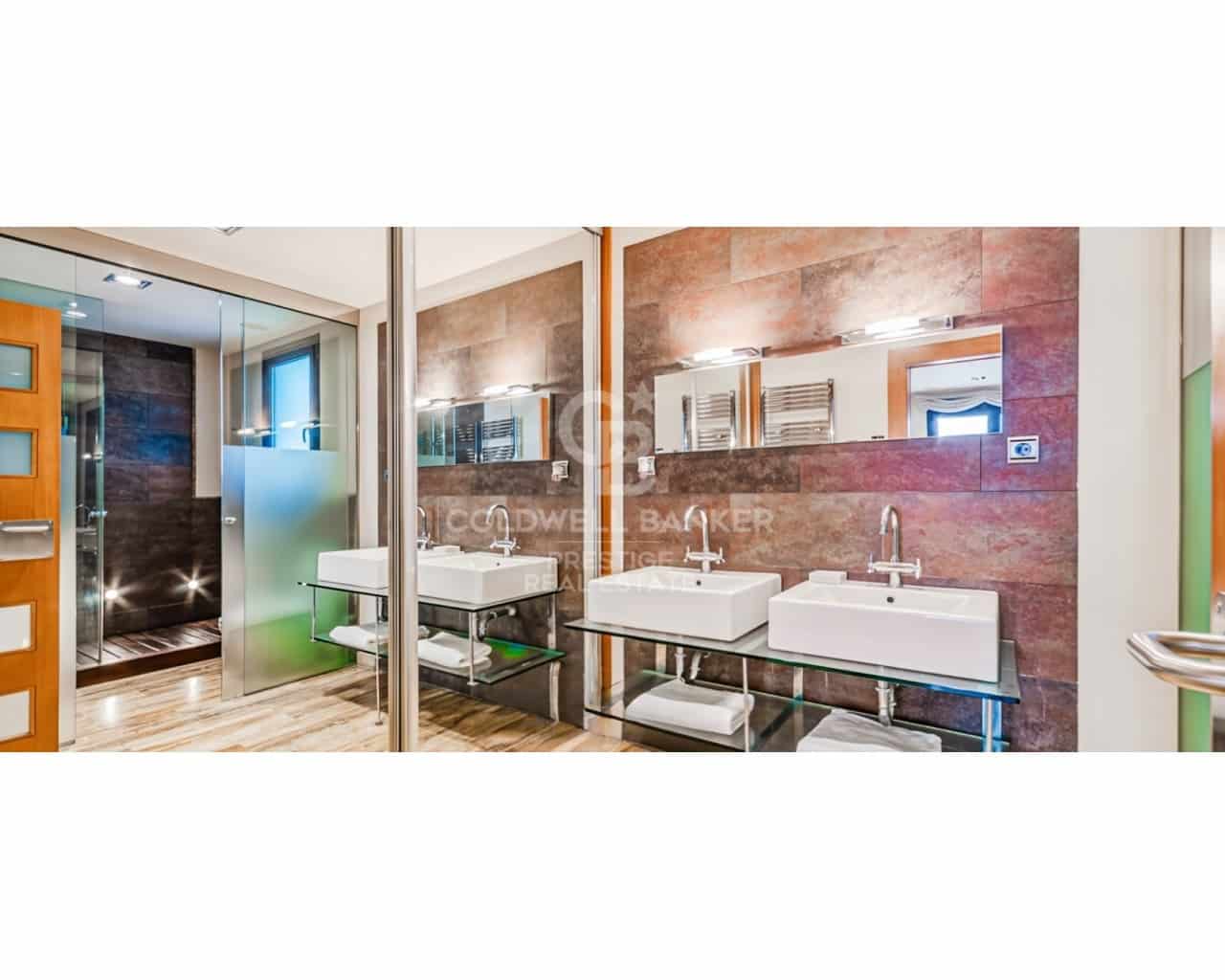 3 bedroom Flat for sale in Barcelona city with garage - € 3,500,000 (Ref: 9711901)