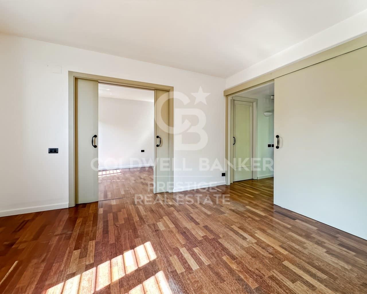 5 bedroom Villa for rent in Barcelona city with garage - € 5,900 (Ref: 9714831)