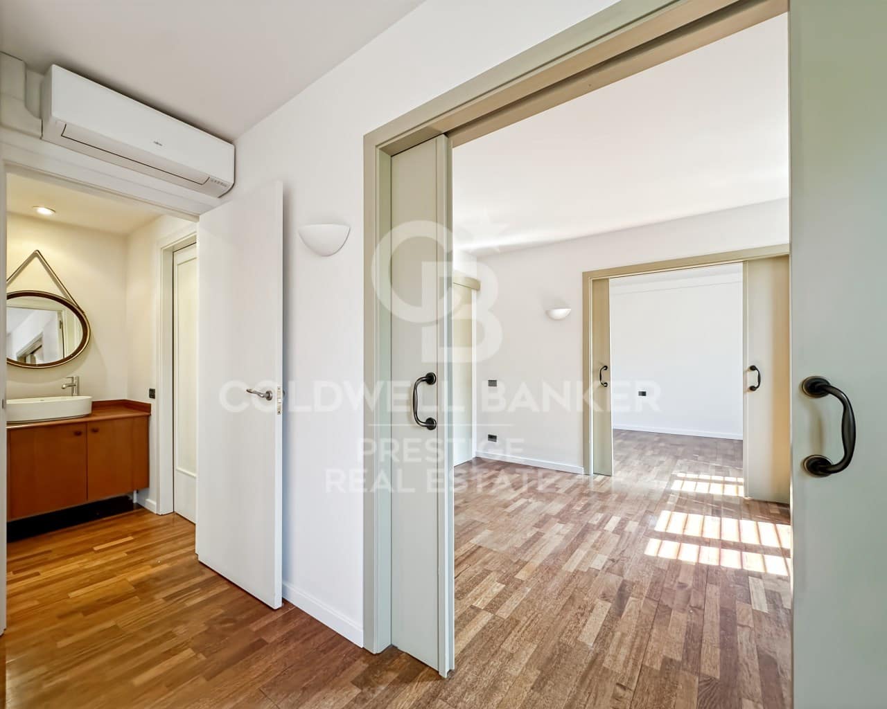 5 bedroom Villa for rent in Barcelona city with garage - € 5,900 (Ref: 9714831)