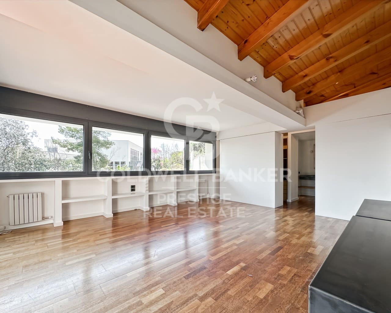 5 bedroom Villa for rent in Barcelona city with garage - € 5,900 (Ref: 9714831)