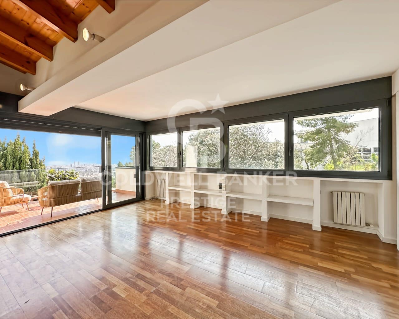 5 bedroom Villa for rent in Barcelona city with garage - € 5,900 (Ref: 9714831)