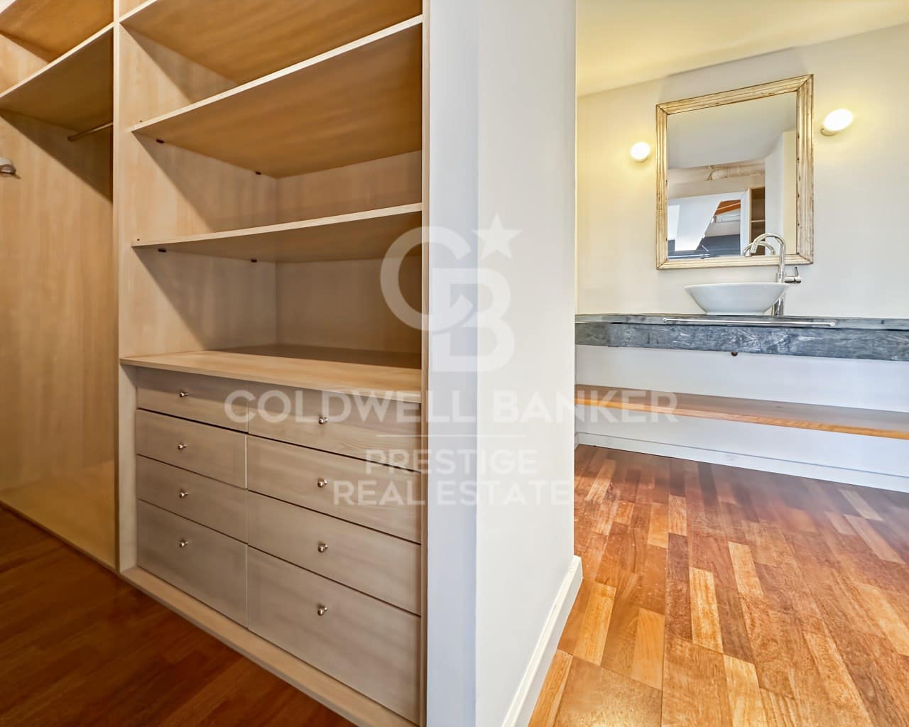 5 bedroom Villa for rent in Barcelona city with garage - € 5,900 (Ref: 9714831)