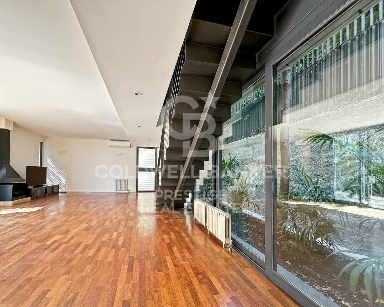 5 bedroom Villa for rent in Barcelona city with garage - € 5,900 (Ref: 9714831)