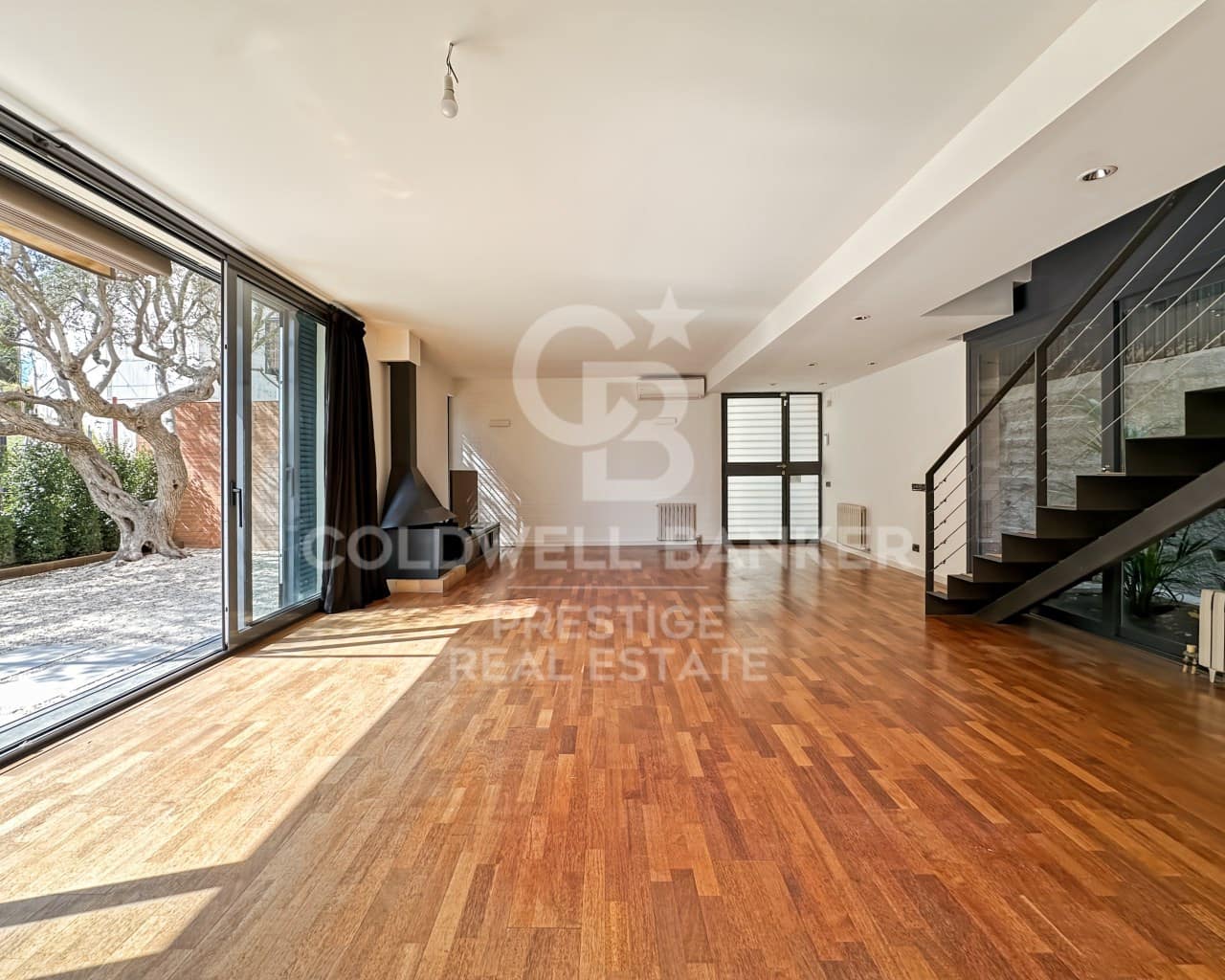 5 bedroom Villa for rent in Barcelona city with garage - € 5,900 (Ref: 9714831)