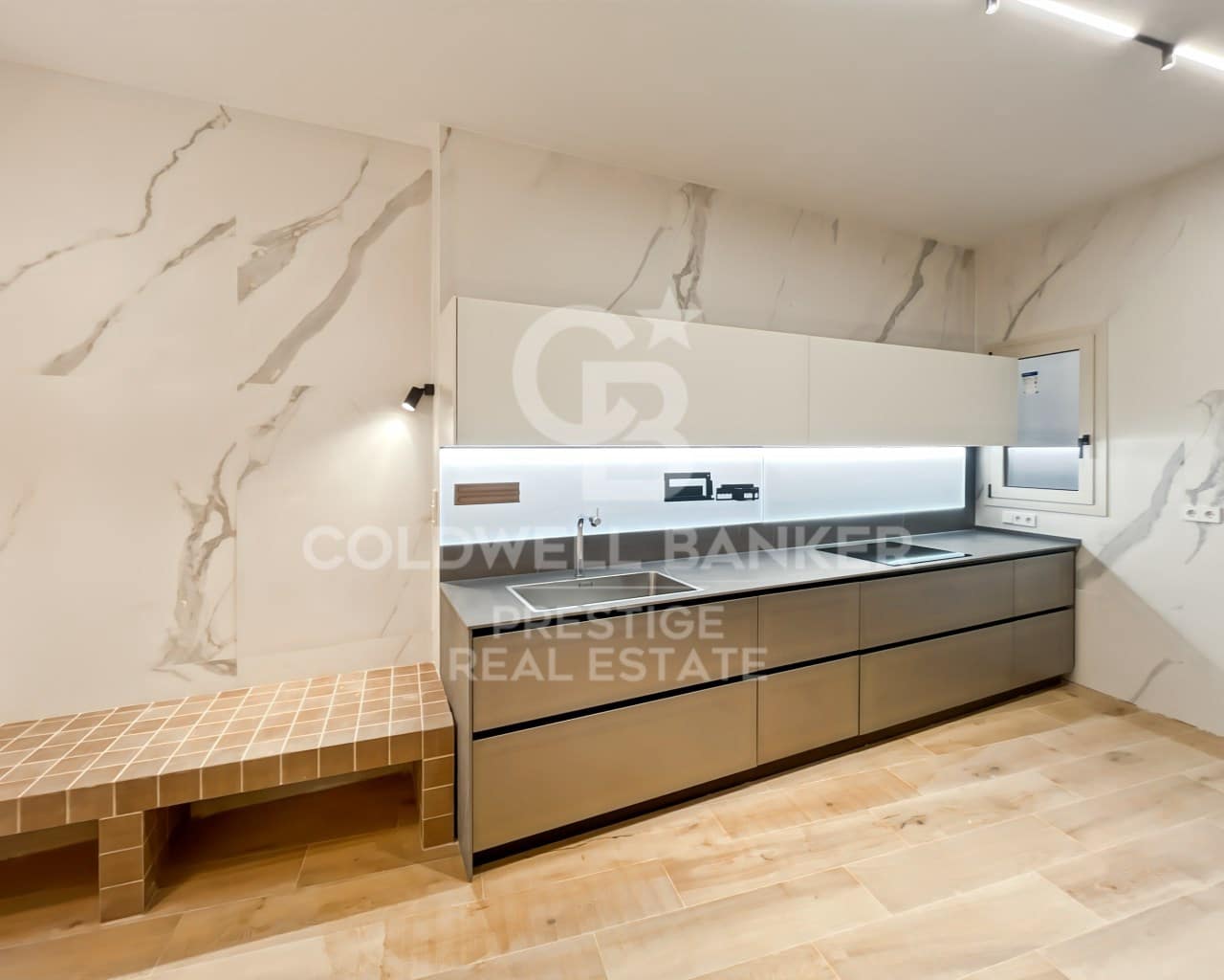 Appartement de 4 chambres à louer à Barcelone ville - 5 900 € (Ref: 9755562)