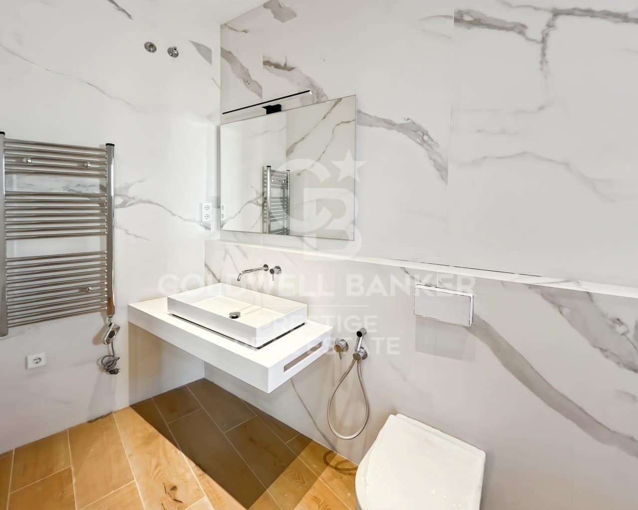 Appartement de 4 chambres à louer à Barcelone ville - 5 900 € (Ref: 9755562)