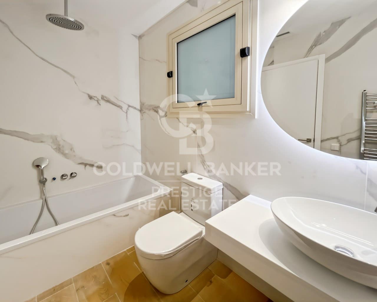 Appartement de 4 chambres à louer à Barcelone ville - 5 900 € (Ref: 9755562)