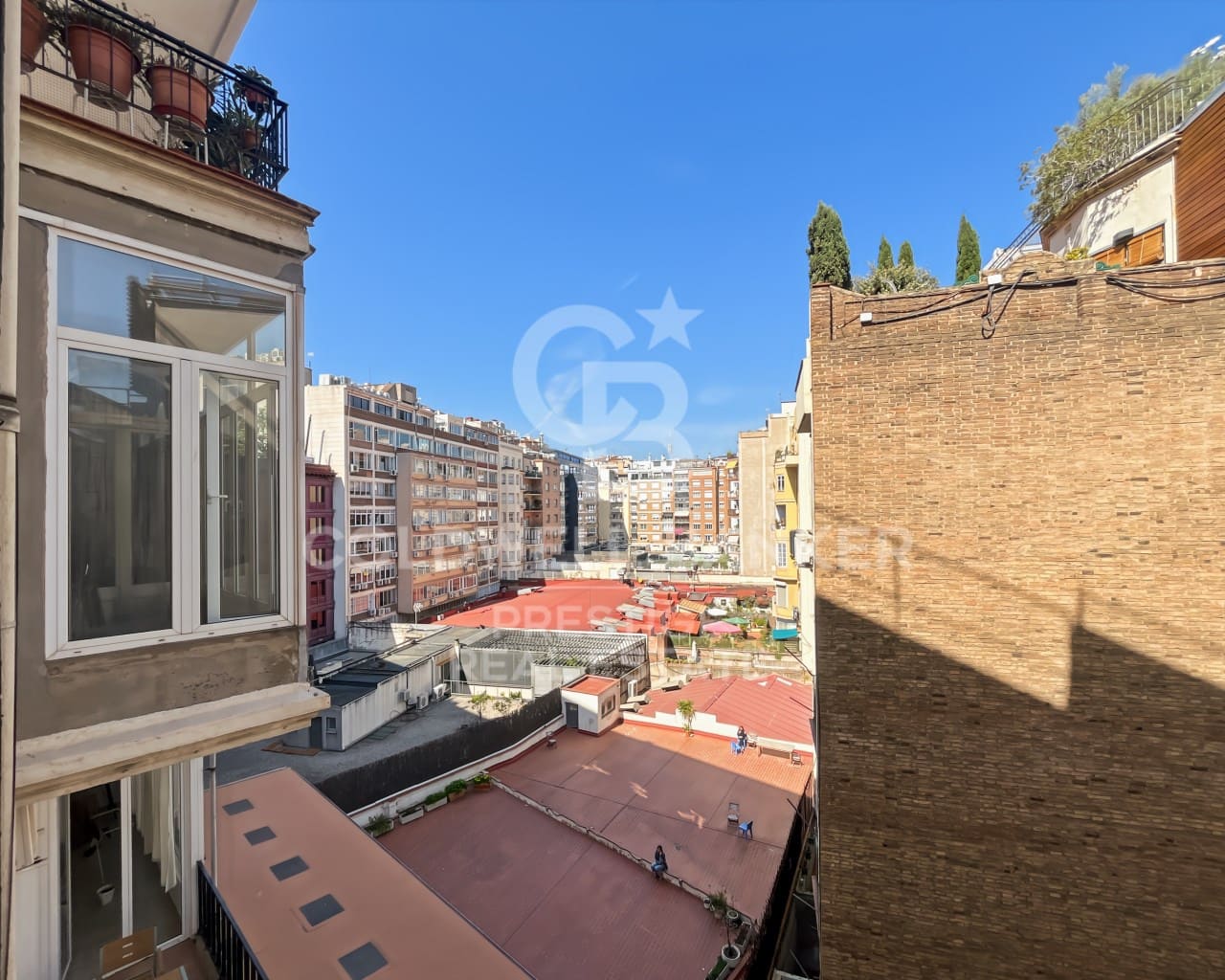 Appartement de 4 chambres à louer à Barcelone ville - 5 900 € (Ref: 9755562)