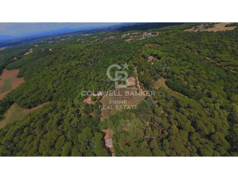 10 sovrum Finca/Hus på landet till salu i Caldes de Malavella med pool - 3 100 000 € (Ref: 9799123)