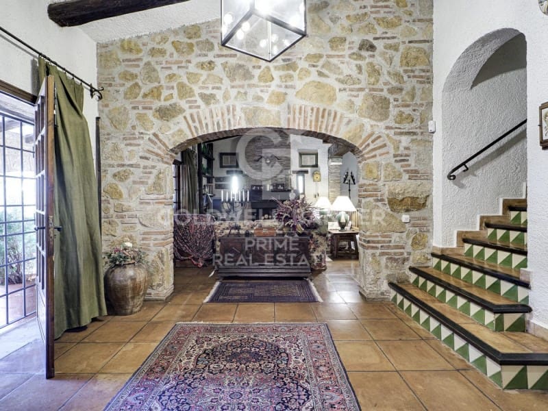 10 sovrum Finca/Hus på landet till salu i Caldes de Malavella med pool - 3 100 000 € (Ref: 9799123)