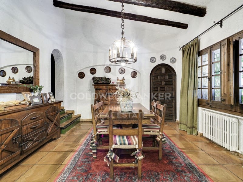 10 sovrum Finca/Hus på landet till salu i Caldes de Malavella med pool - 3 100 000 € (Ref: 9799123)