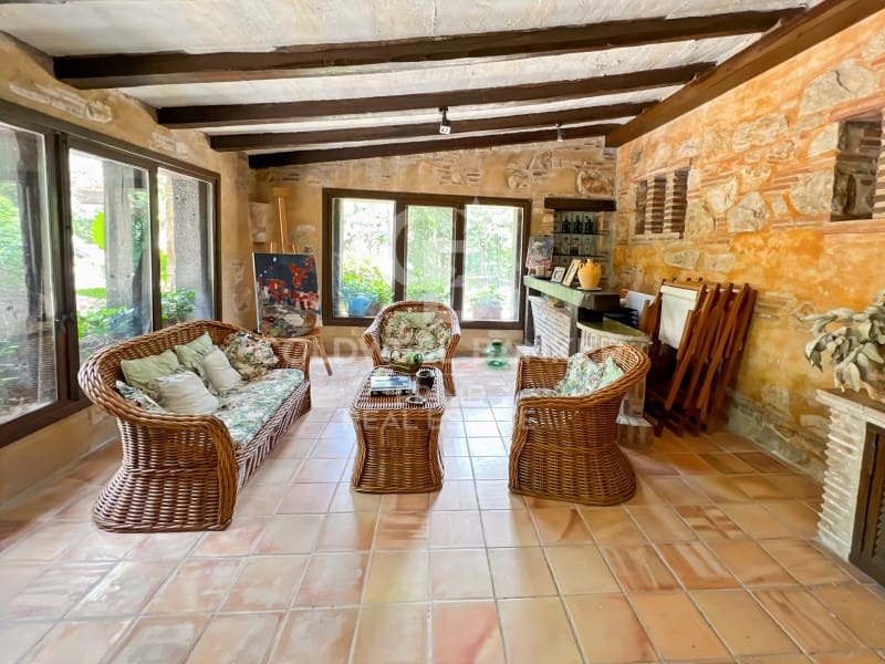 10 sovrum Finca/Hus på landet till salu i Caldes de Malavella med pool - 3 100 000 € (Ref: 9799123)