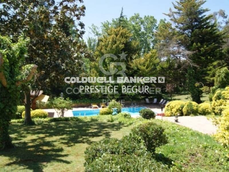 10 sovrum Finca/Hus på landet till salu i Caldes de Malavella med pool - 3 100 000 € (Ref: 9799123)