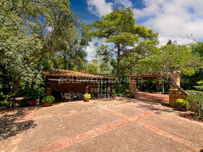 10 sovrum Finca/Hus på landet till salu i Caldes de Malavella med pool - 3 100 000 € (Ref: 9799123)