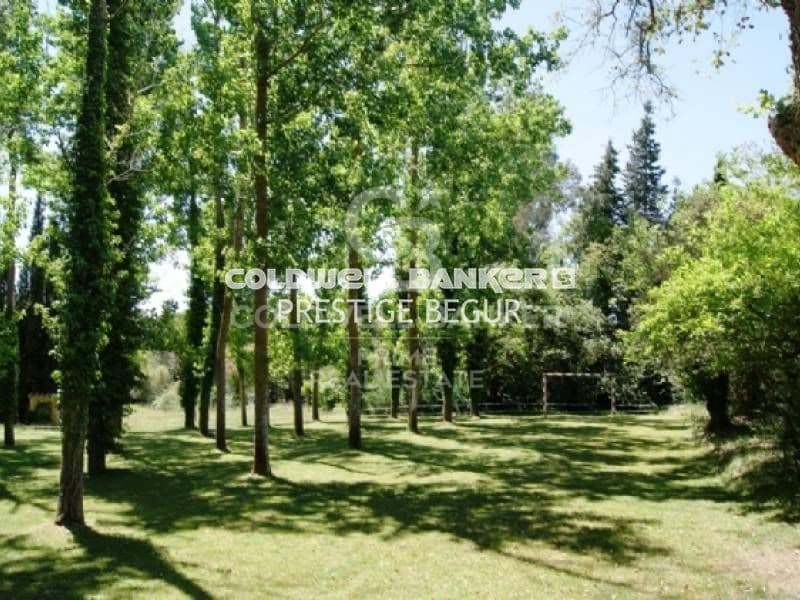 10 sovrum Finca/Hus på landet till salu i Caldes de Malavella med pool - 3 100 000 € (Ref: 9799123)