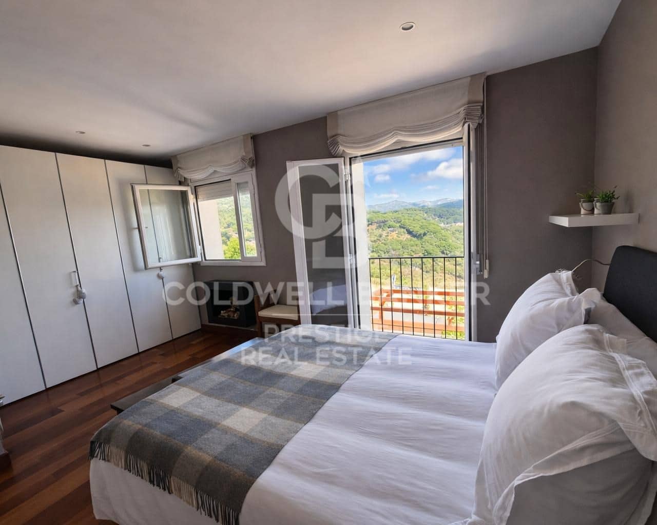 3 bedroom Semi-detached Villa for sale in Sant Pol de Mar with pool garage - € 750,000 (Ref: 9804203)