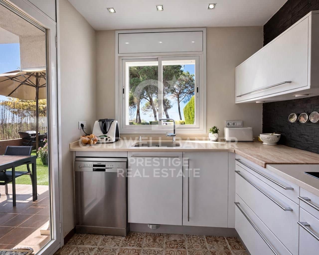 3 bedroom Semi-detached Villa for sale in Sant Pol de Mar with pool garage - € 750,000 (Ref: 9804203)