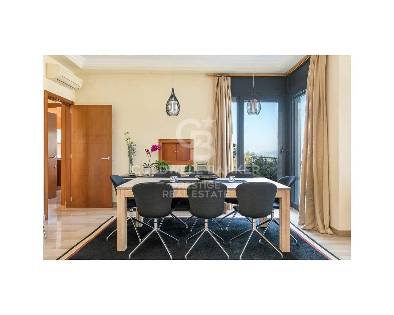 5 makuuhuone Huvila vuokrattavana paikassa Esplugues de Llobregat mukana uima-altaan 
autotalli - 8 500 € (Ref: 9806373)