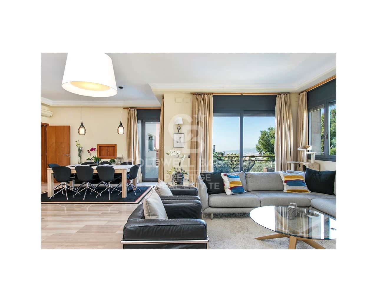 5 makuuhuone Huvila vuokrattavana paikassa Esplugues de Llobregat mukana uima-altaan 
autotalli - 8 500 € (Ref: 9806373)