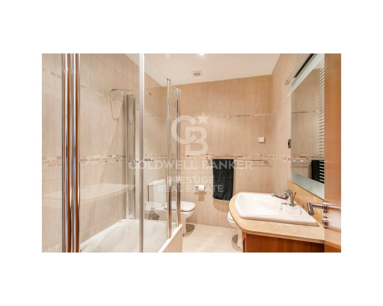 5 makuuhuone Huvila vuokrattavana paikassa Esplugues de Llobregat mukana uima-altaan 
autotalli - 8 500 € (Ref: 9806373)