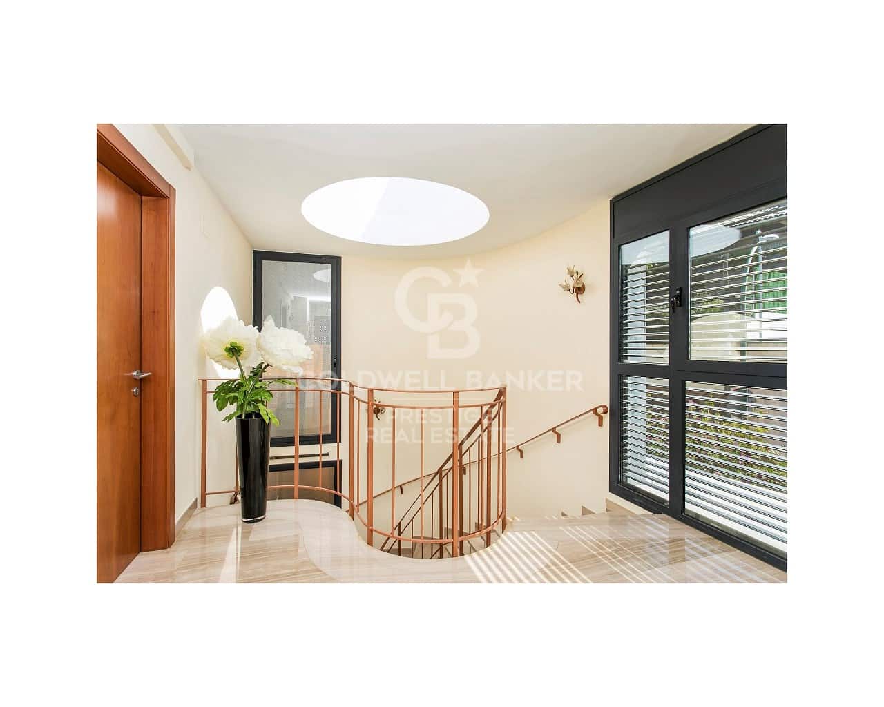 5 makuuhuone Huvila vuokrattavana paikassa Esplugues de Llobregat mukana uima-altaan 
autotalli - 8 500 € (Ref: 9806373)