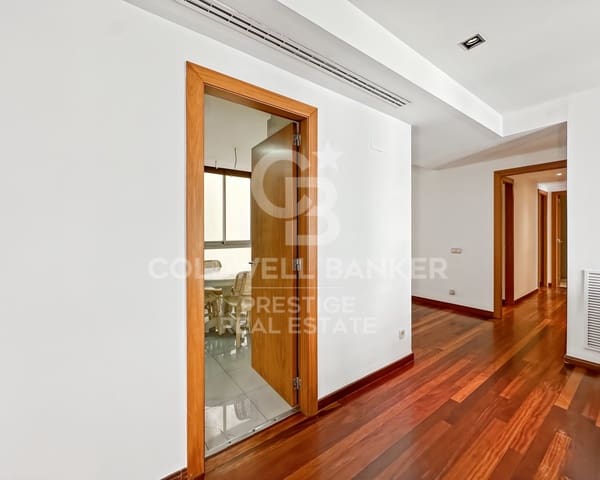 3 bedroom Flat for rent in La Dreta de L'Eixample, Barcelona city with garage - € 2,755 (Ref: 9808052)