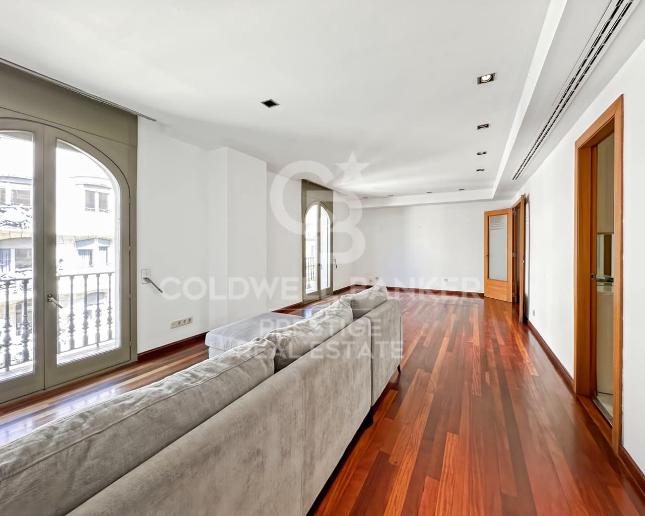 3 bedroom Flat for rent in Barcelona city with garage - € 2,755 (Ref: 9808052)