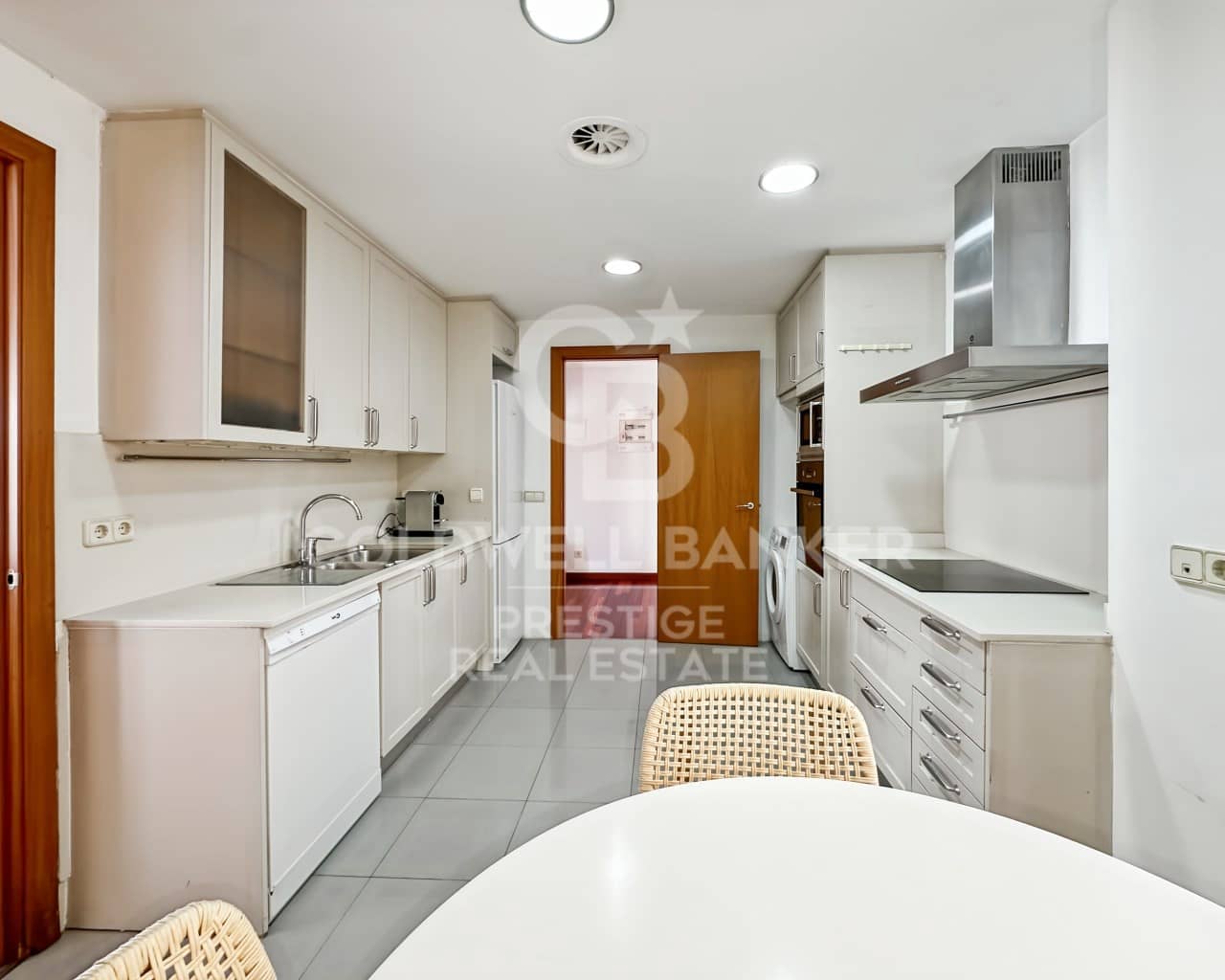 3 bedroom Flat for rent in Barcelona city with garage - € 2,755 (Ref: 9808052)