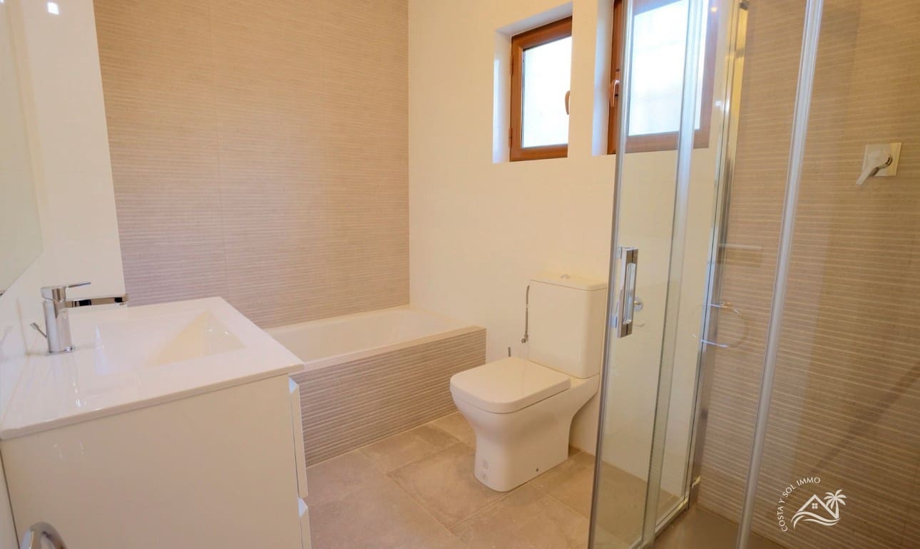 3 soveværelse Villa til salg i Cuevas del Almanzora med swimmingpool garage - € 375.950 (Ref: 8064054)