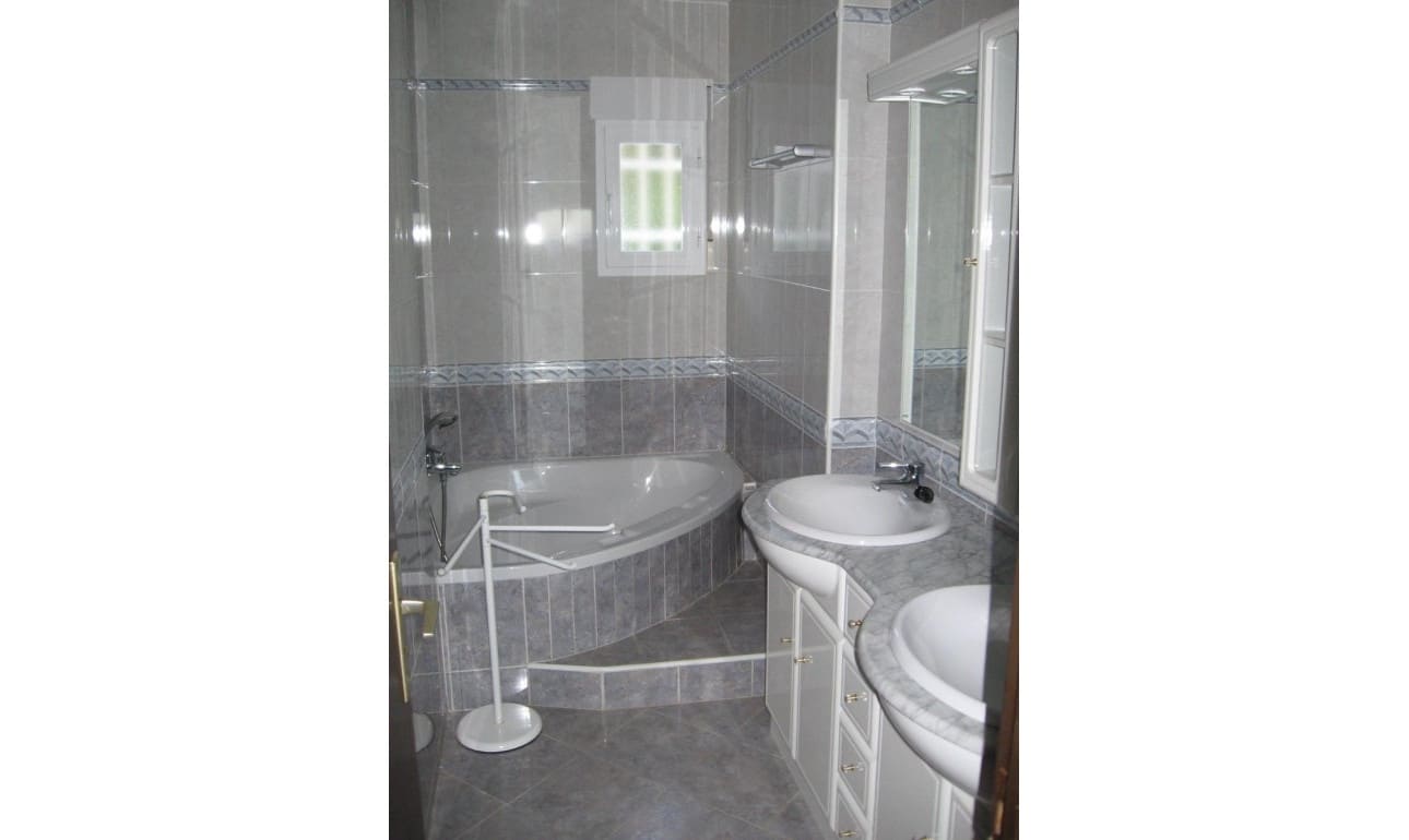 6 soverom Villa til salgs i El Calon med garasje - € 525 000 (Ref: 8624428)