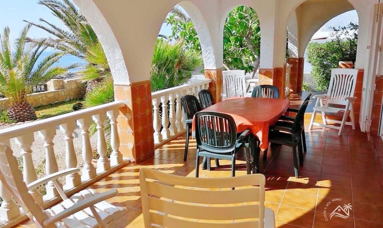 6 soverom Villa til salgs i El Calon med garasje - € 525 000 (Ref: 8624428)