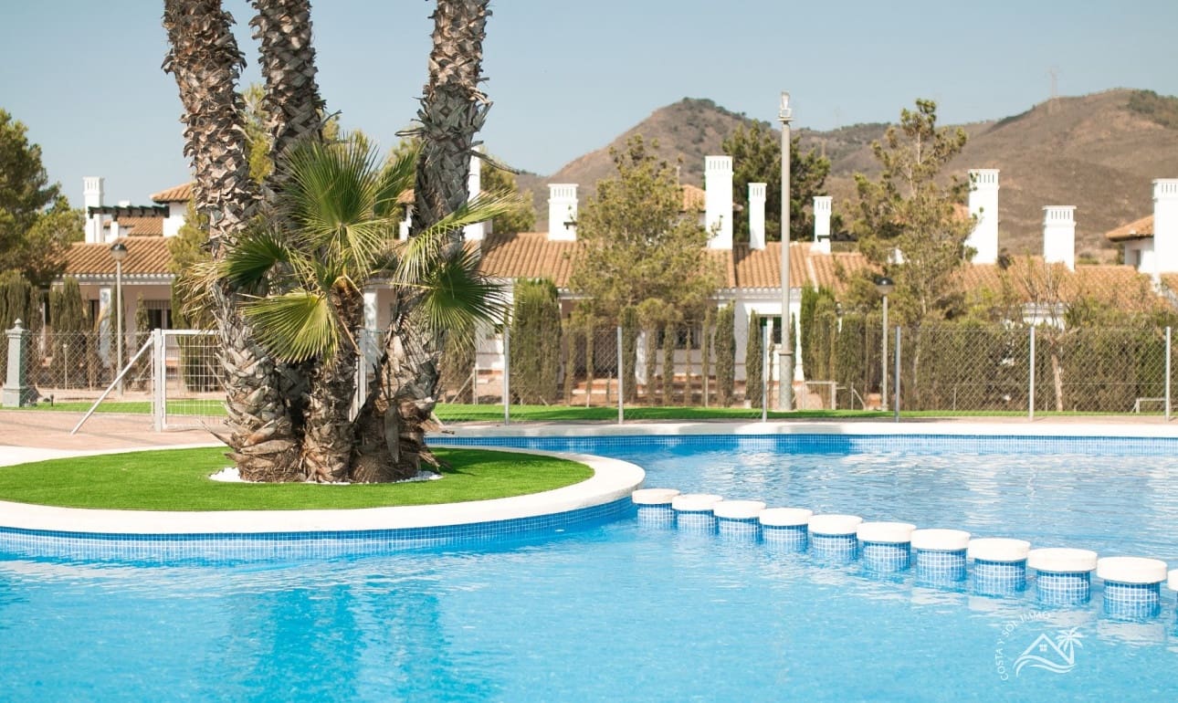 3 quarto Moradia em Banda para venda em Fuente Alamo de Murcia com piscina - 242 000 € (Ref: 8738376)