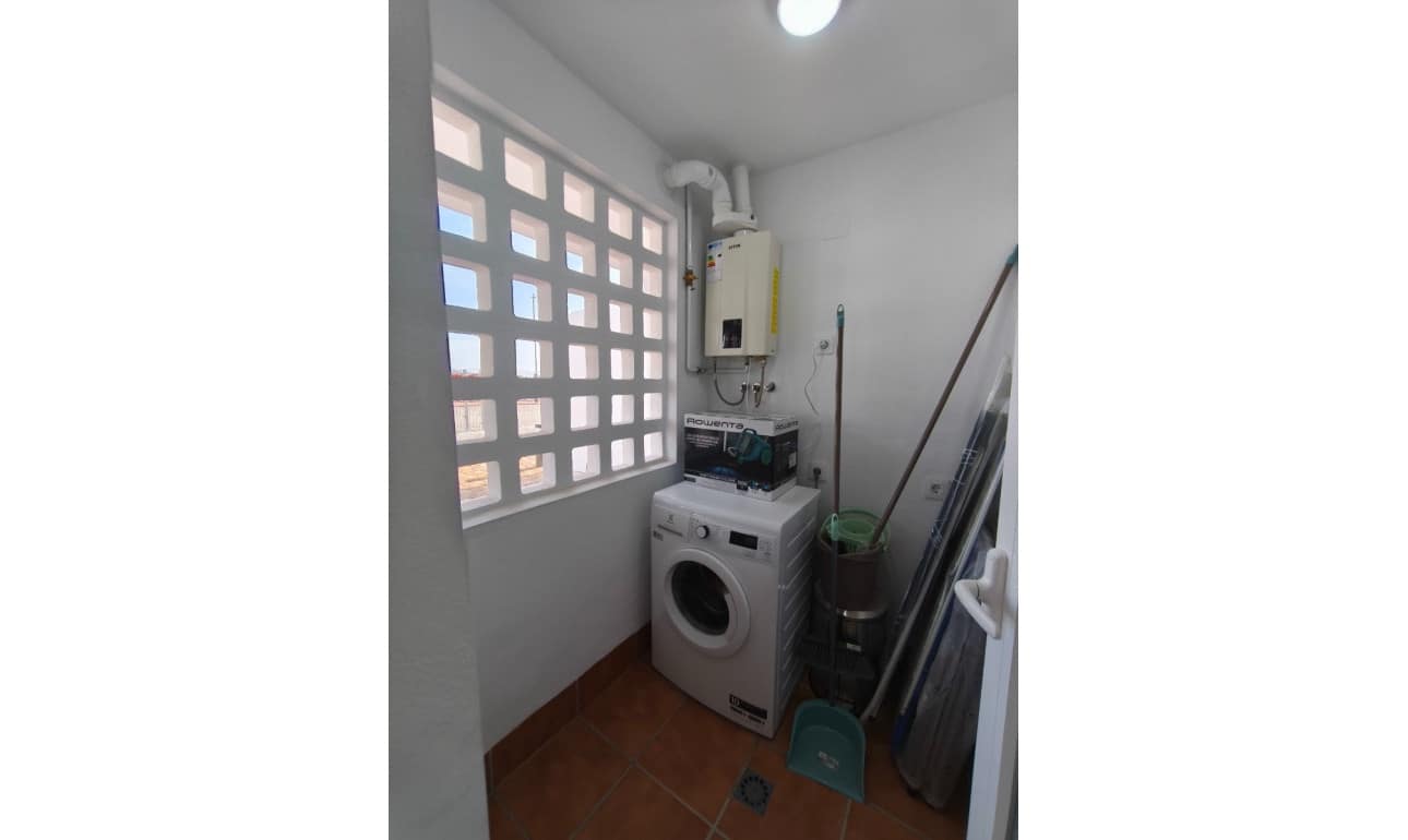 2 soverom Leilighet til salgs i San Juan de los Terreros med svømmebasseng garasje - € 182 000 (Ref: 8941987)