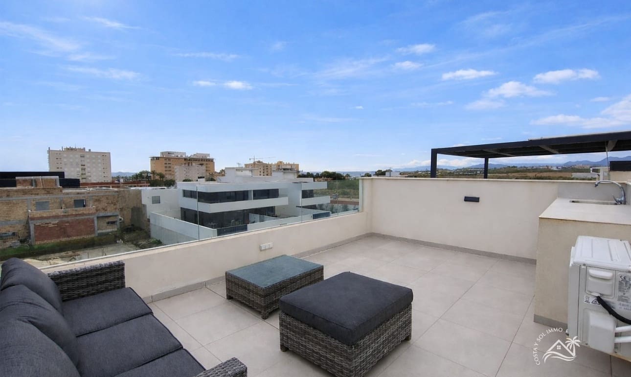 4 bedroom Villa for sale in Aguilas with pool - € 534,000 (Ref: 9679249)