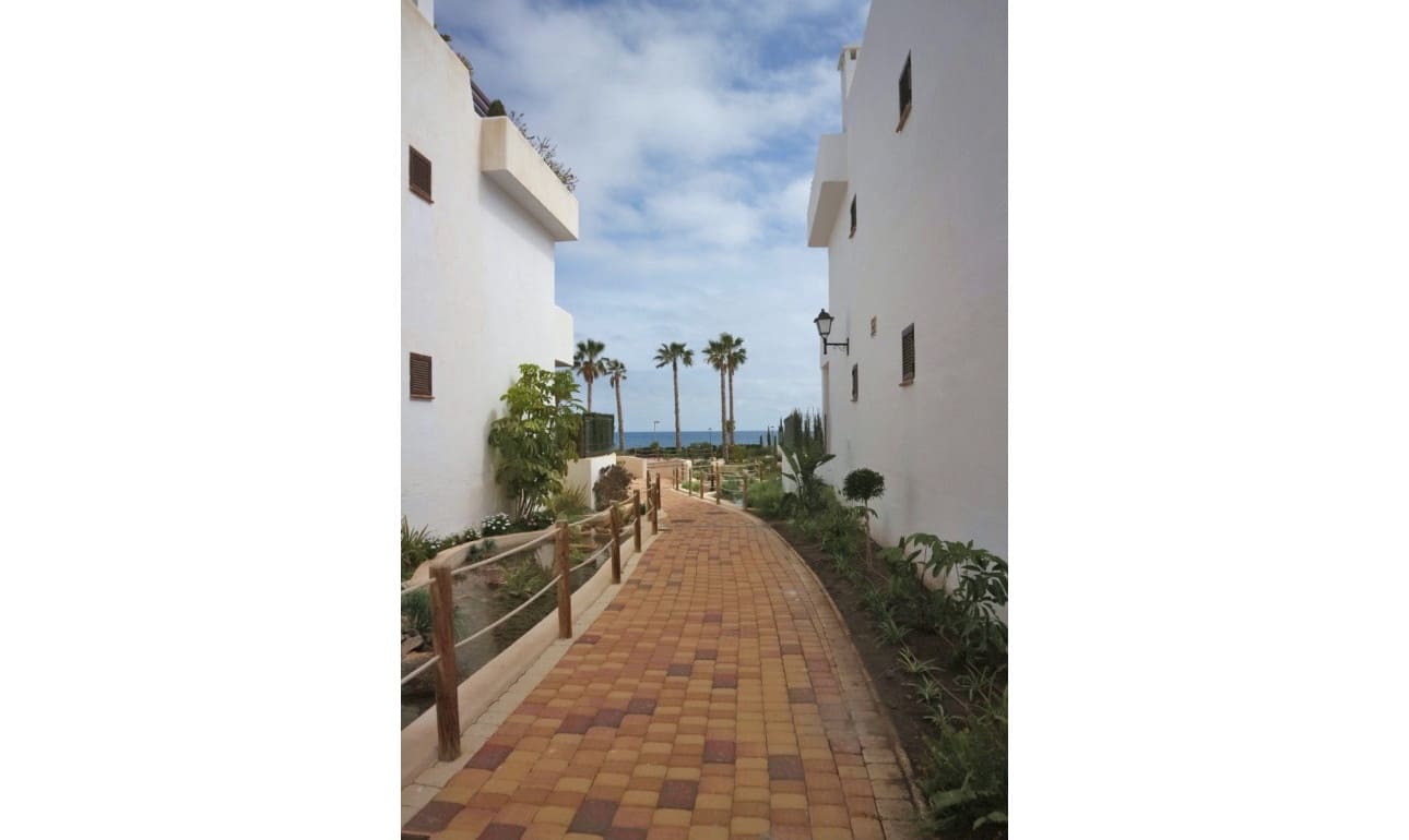 2 quarto Apartamento para venda em San Juan de los Terreros com piscina - 255 000 € (Ref: 9997934)