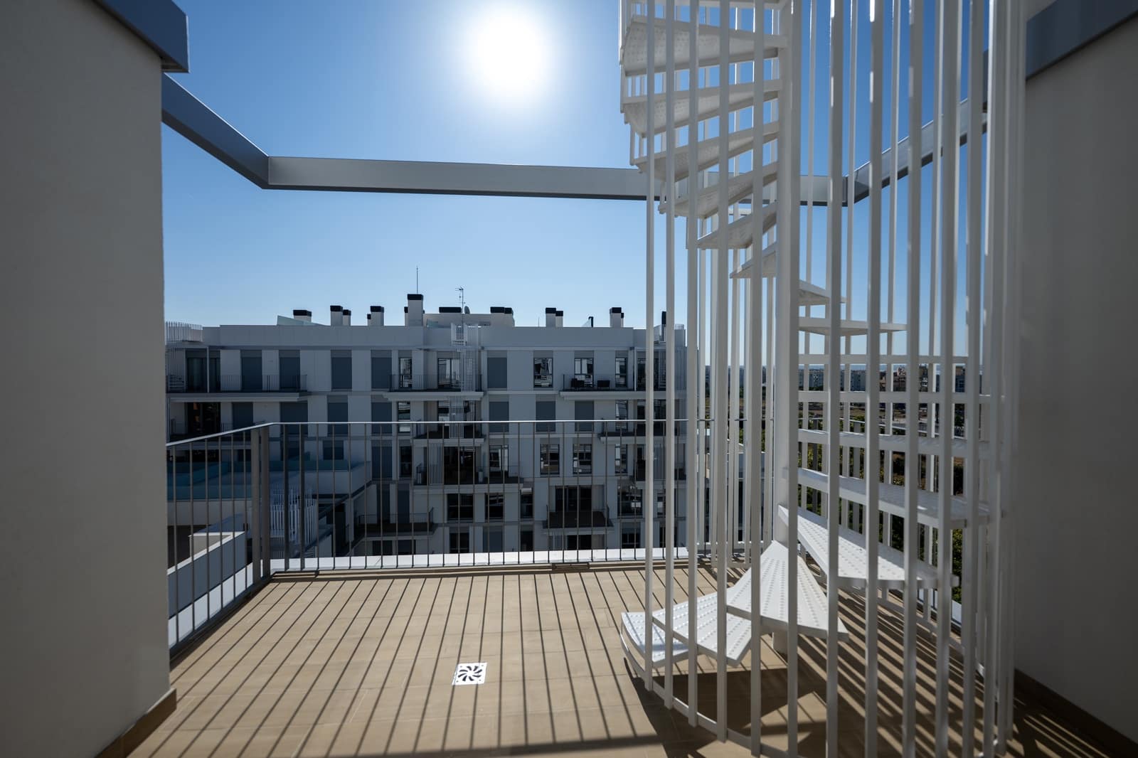 2 quarto Penthouse para arrendar em Palma de Mallorca com piscina garagem - 4 000 € (Ref: 9614294)