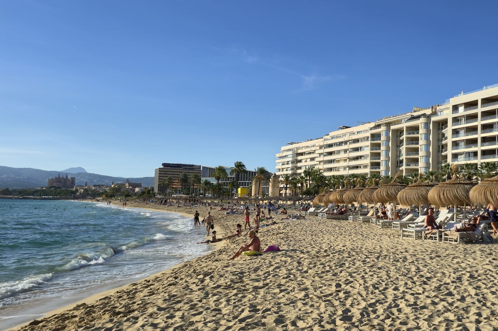 2 quarto Penthouse para arrendar em Palma de Mallorca com piscina garagem - 4 000 € (Ref: 9614294)