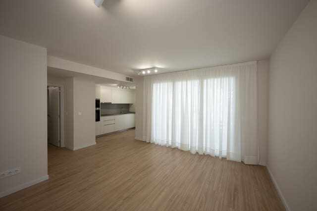 2 quarto Penthouse para arrendar em Nou Llevant, Palma de Mallorca com piscina garagem - 4 000 € (Ref: 9614294)