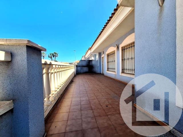 4 bedroom Villa for sale in El Algar, Cartagena with garage - € 206,800 (Ref: 9896974)