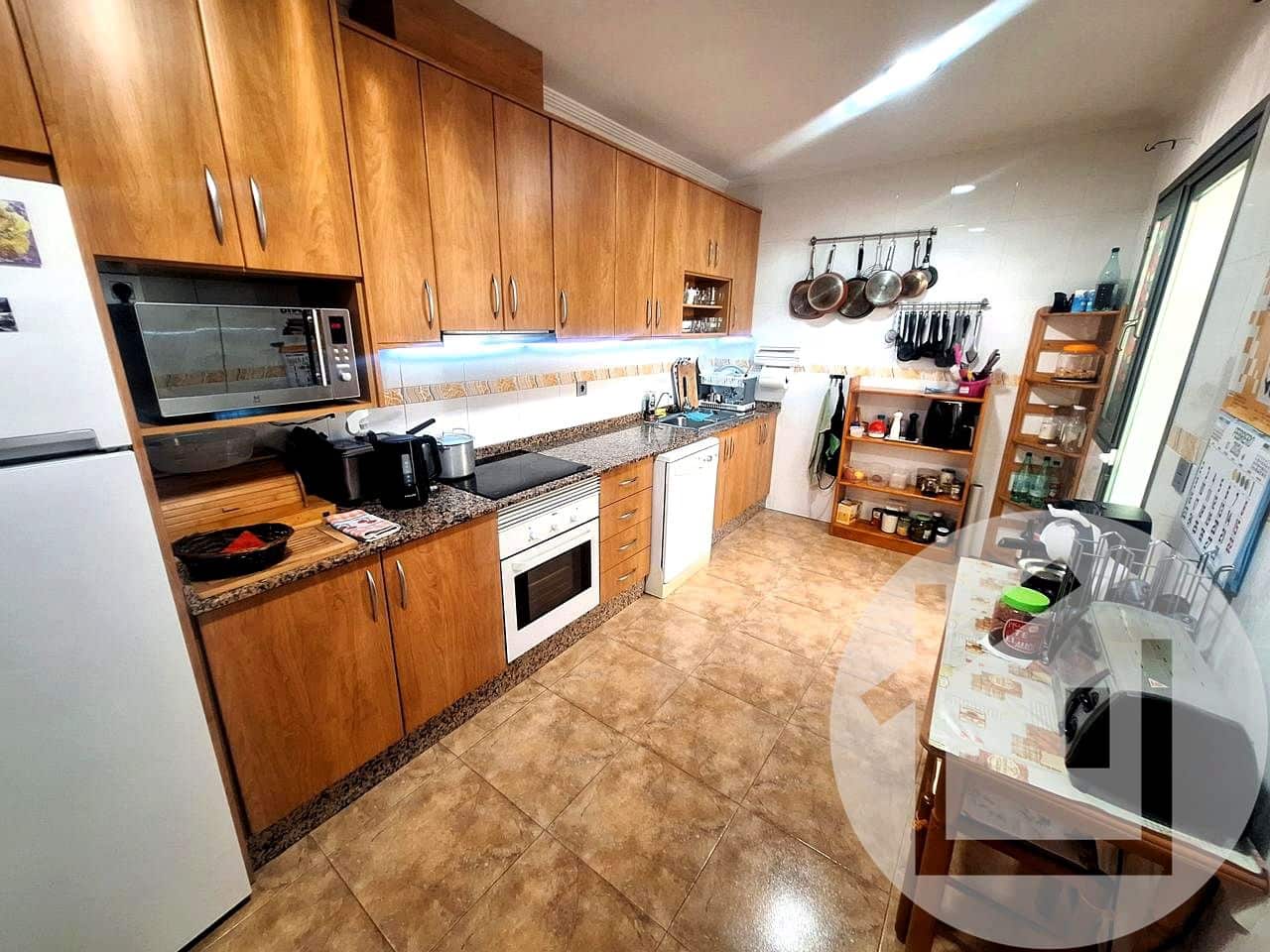 4 bedroom Flat for sale in El Mirador - € 280,000 (Ref: 9896980)