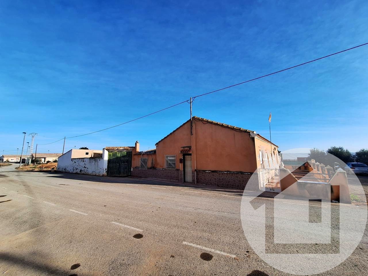 6 bedroom Finca/Country House for sale in Torre-Pacheco - € 158,900 (Ref: 9896981)