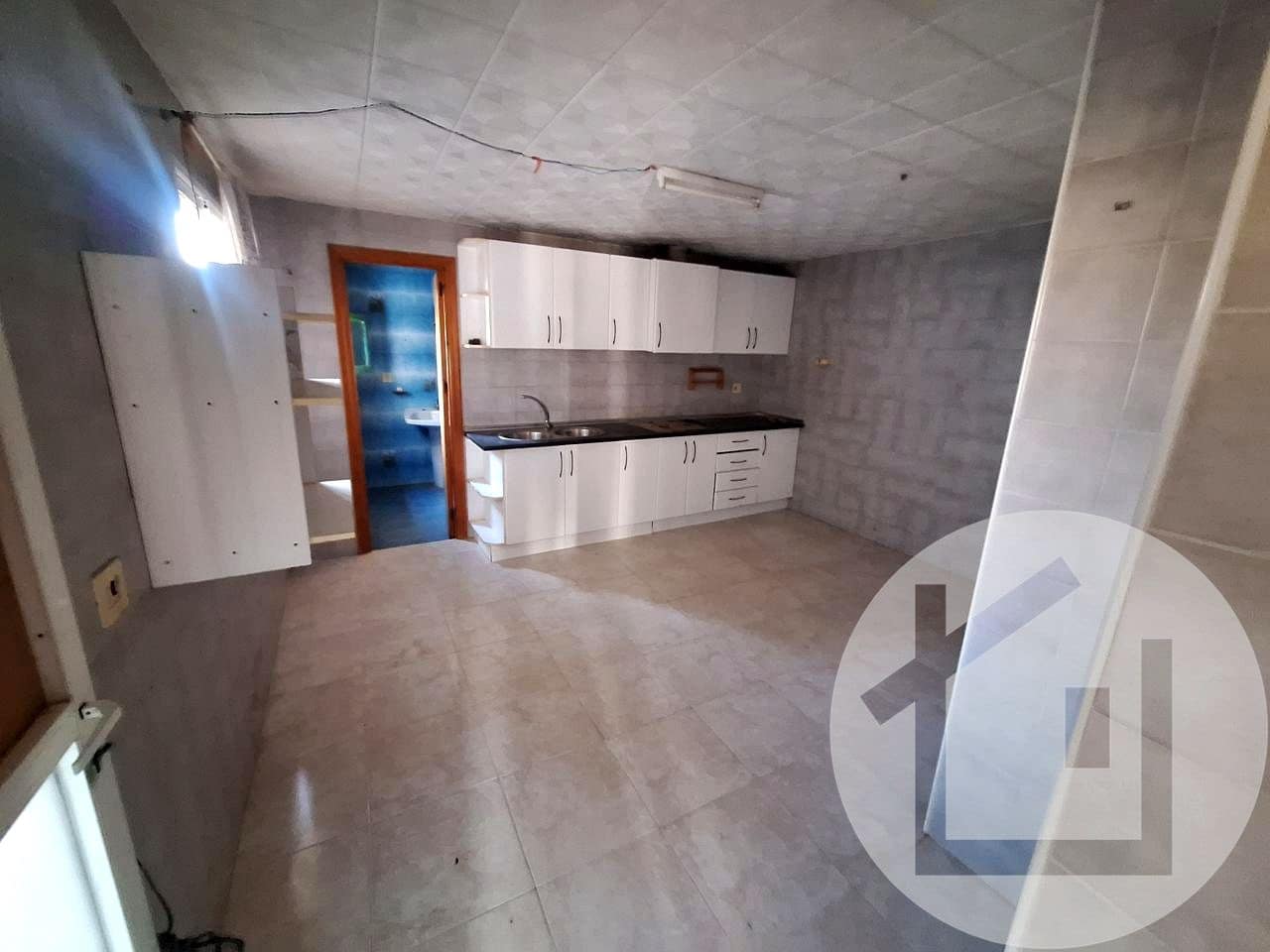 6 bedroom Finca/Country House for sale in Torre-Pacheco - € 158,900 (Ref: 9896981)